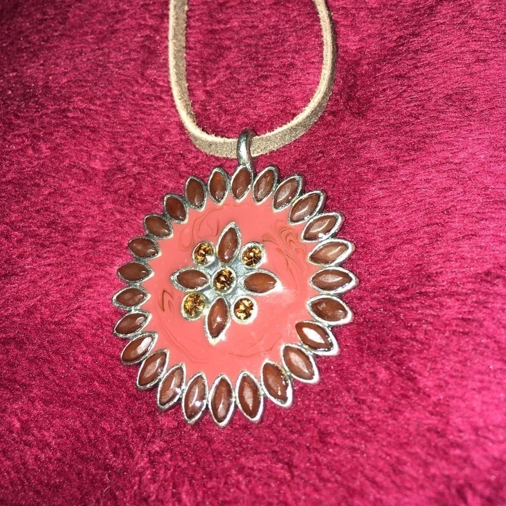 🛍 Necklace - Picture 3 of 4